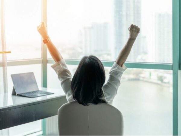 الفرق بين الموظف التقليدي والموظف متطور المهارات